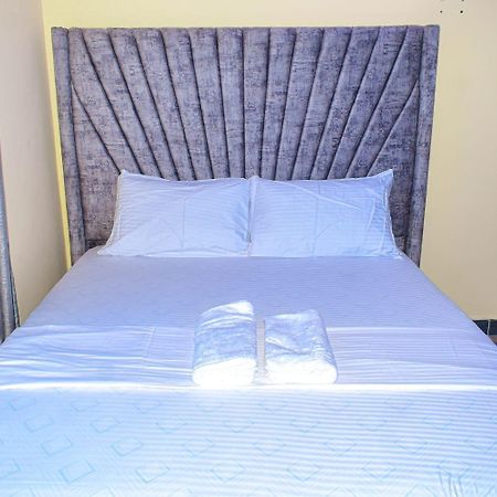 Lux Suites Bamburi Furnished Apartments Dış mekan fotoğraf