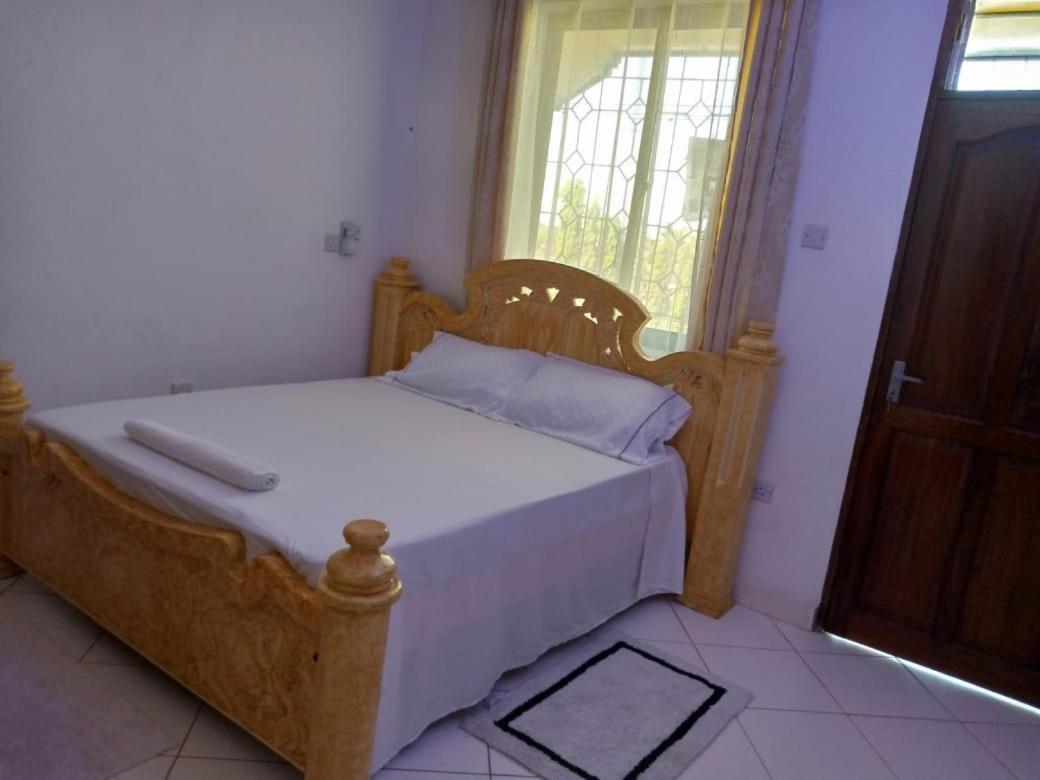 Lux Suites Bamburi Furnished Apartments Dış mekan fotoğraf