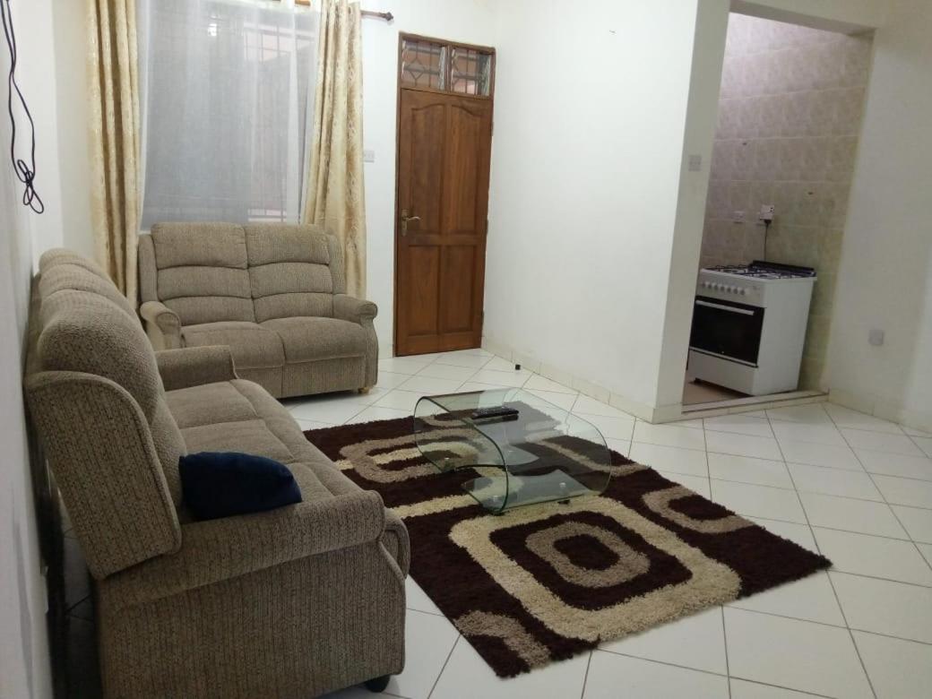 Lux Suites Bamburi Furnished Apartments Dış mekan fotoğraf