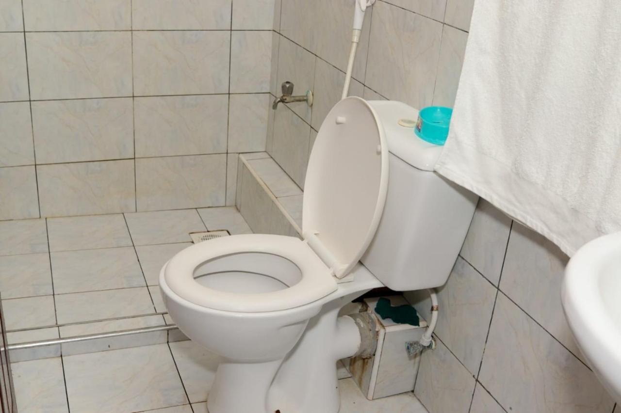 Lux Suites Bamburi Furnished Apartments Dış mekan fotoğraf