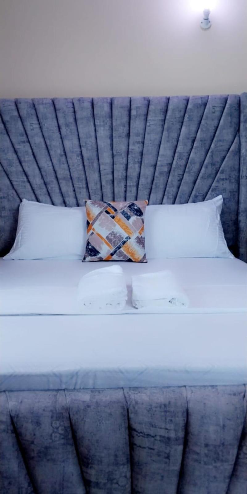 Lux Suites Bamburi Furnished Apartments Dış mekan fotoğraf