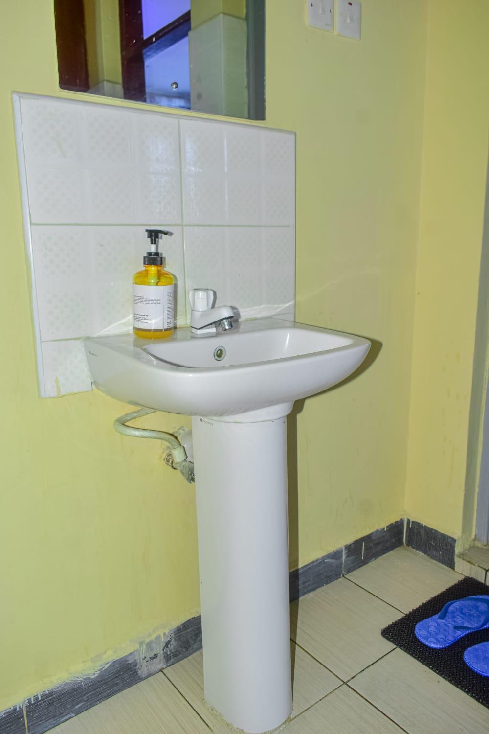 Lux Suites Bamburi Furnished Apartments Dış mekan fotoğraf