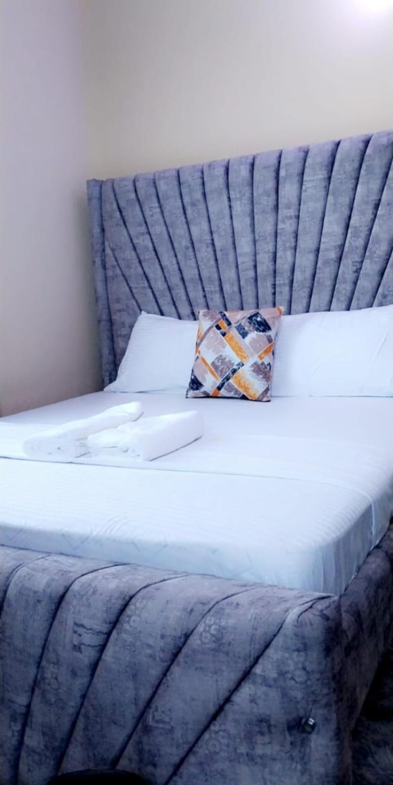 Lux Suites Bamburi Furnished Apartments Dış mekan fotoğraf